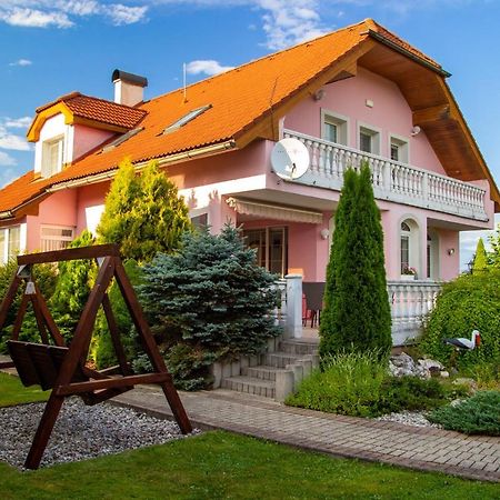 فيلا Wow Liptov Holiday House Liptovský Mikuláš المظهر الخارجي الصورة